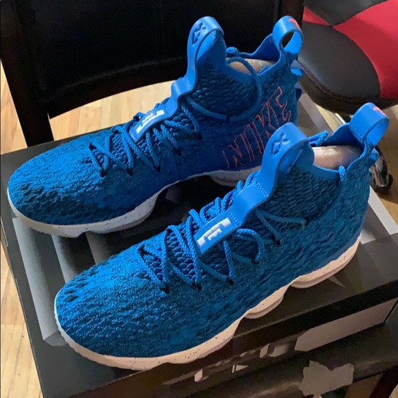 Nike Other - Levron xv